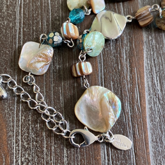 beautiful Lia Sophia metal and bead designer necklace. - Picture 6 of 6